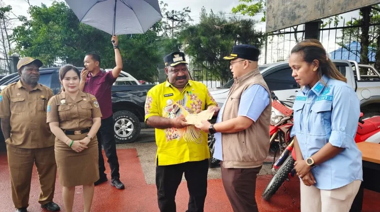 Kejaksaan Negeri Jayawijaya Serahkan Aset Daerah Senilai Rp1,25 Miliar