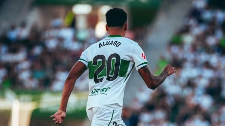 Bournemouth Amankan Tanda Tangan Alvaro Rodriguez dari Elche