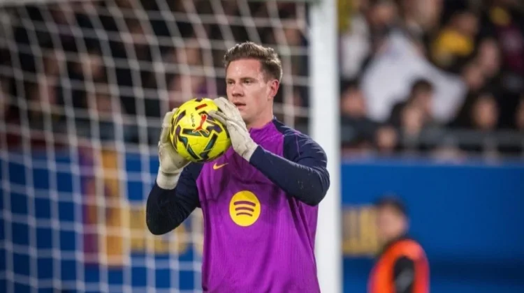 Ajax Resmi Pinjam Marc-Andre ter Stegen dari Barcelona