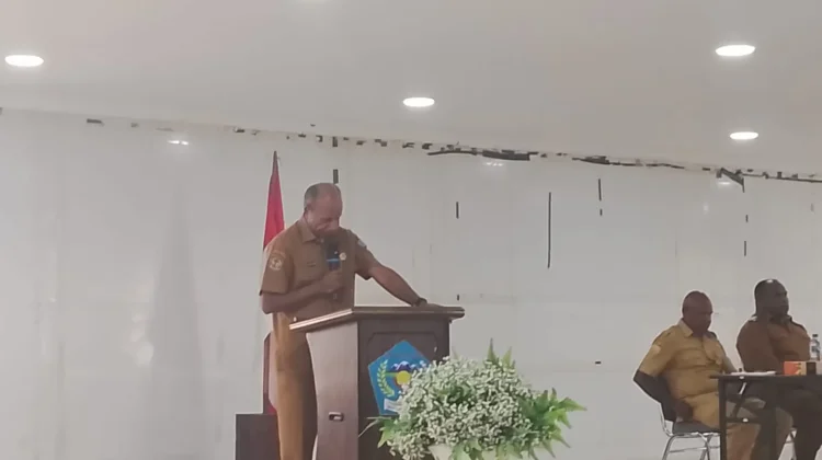Guru Honorer Lebih Banyak Ditemukan Aktif di Sekolah Dibanding Guru ASN