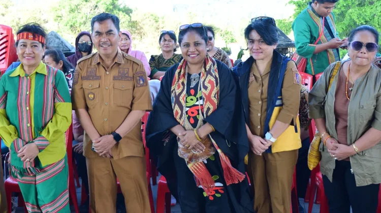 Ketua TP PKK Jayawijaya Kunjungi Buntu Burake, Disambut Bupati Tana Toraja