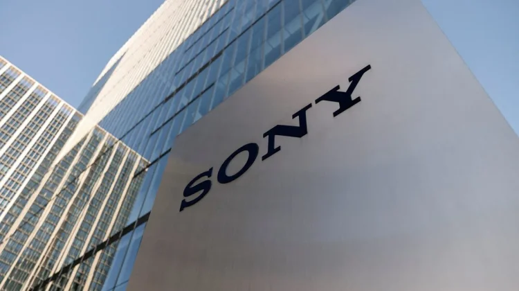 CEO Sony Hiroki Totoki Lepas 56% Saham Pribadinya dari PlayStation