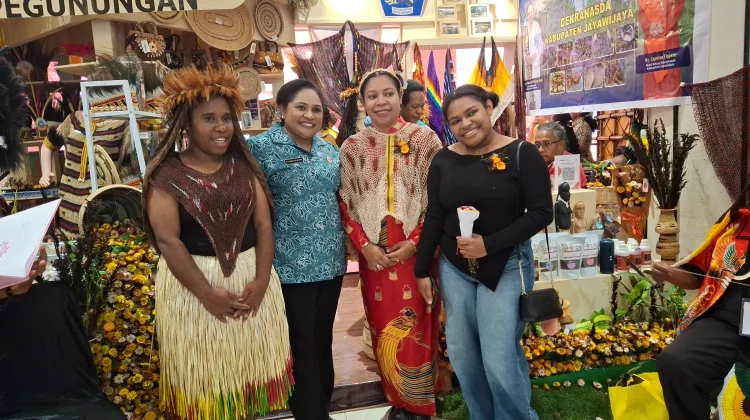 Dekranasda Jayawijaya Promosikan Produk UMKM di HKG PKK dan HUT Dekranas