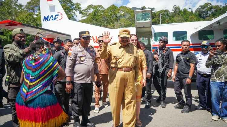 Hadiri Konferensi Klasis Konda, John Tabo Ajak Jemaat Hidupi Kasih