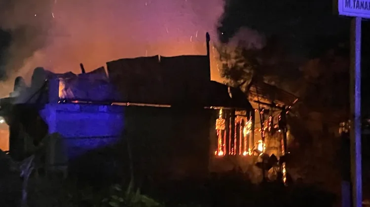 Dua Ruko dan Satu Garasi Terbakar di Wamena, Penyebab Masih Diselidiki