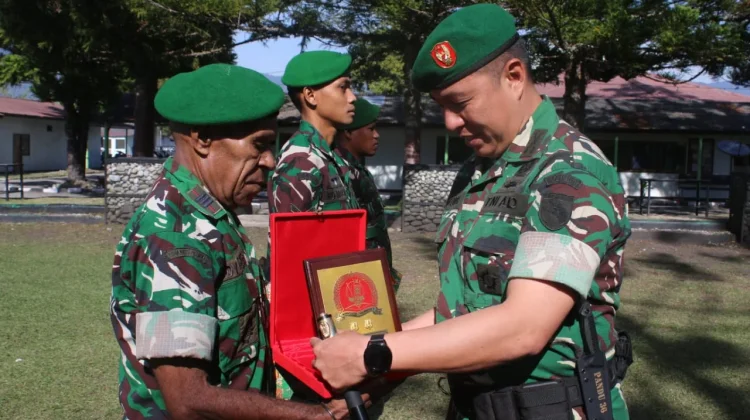 Kodim 1702/Jayawijaya Lepas Prajurit dengan Penuh Kehormatan