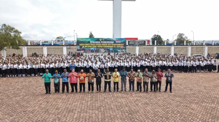820 CPNS Jayawijaya Terima SK, Bupati Tekankan Inovasi dan Disiplin