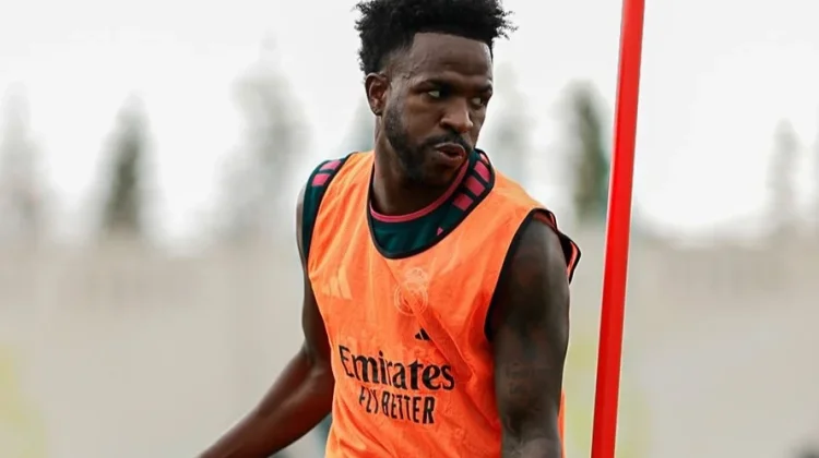 Vinicius Junior Resmi Kembali ke Latihan Pramusim Real Madrid