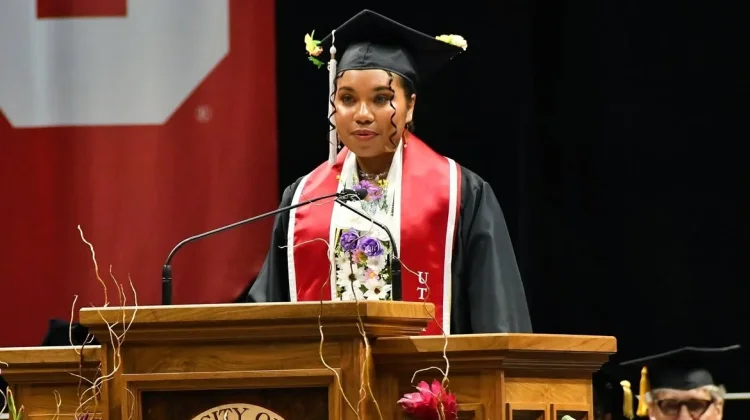Menginspirasi, Putri Papua Ruth Insos Simbiak Pidato Wisuda di University of Utah