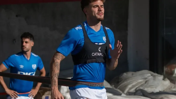 Chelsea Rampungkan Transfer Pep Chavarria dari Rayo Vallecano