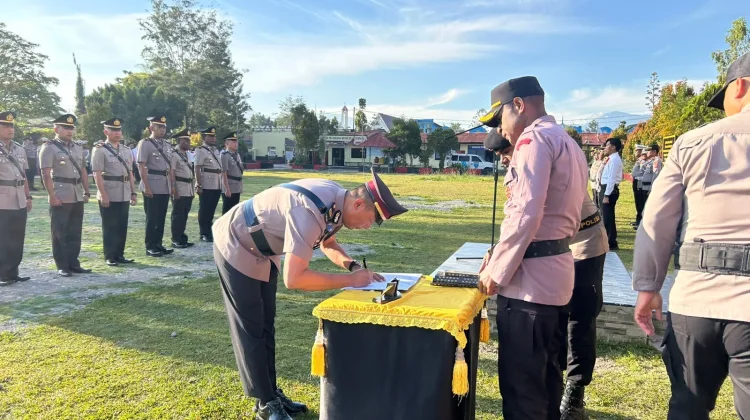 Polres Jayawijaya Gelar Sertijab Sejumlah Pejabat Utama dan Kapolsek