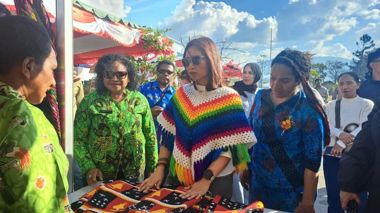 Wamenpar Dorong Festival Lembah Baliem Terus Masuk Top 10 KEN