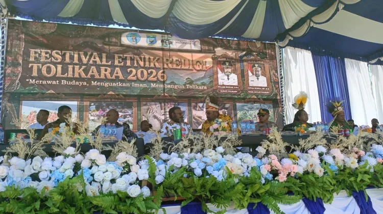 Budaya dan Iman Berpadu di Festival Etnik Religi Tolikara