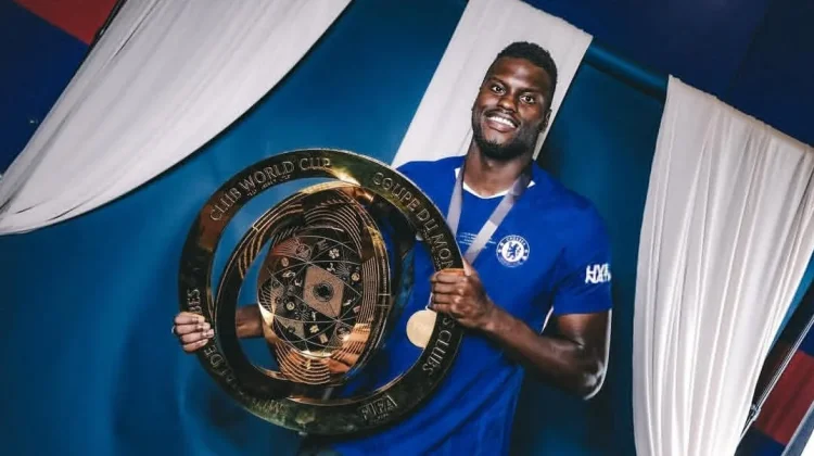 Napoli Capai Kesepakatan Verbal dengan Chelsea untuk Peminjaman Benoit