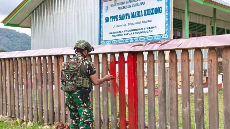 Wujud Nyata Kemanunggalan TNI dan Rakyat di Batas Negara