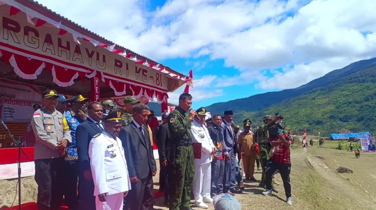 Brigjen TNI Heldi Wira Ikuti Upacara HUT RI ke-81 di Kiwirok, Apresiasi Bupati