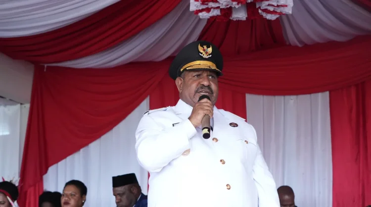 Pimpin Upacara Penurunan Bendera, Ini Pesan Wagub Ones Pahabol