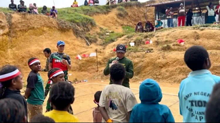 Satgas Yonif 511 Gelar Lomba HUT Ke-81 RI Bersama Anak-Anak di Lanny Jaya