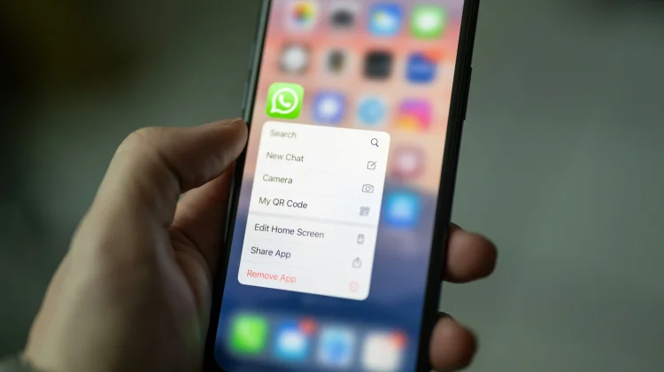 Banyak Akun WhatsApp Mendadak Diblokir, Komdigi Soroti Meta
