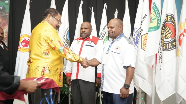 Raker Perdana KONI, John Tabo Tekankan Pembinaan Atlet dari Kabupupaten