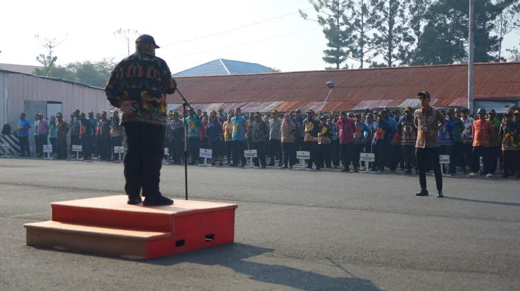 Pimpin Apel Kamis Pagi, Sekda Papeg Ingatkan Penyiapan Data OPD hingga Disiplin ASN