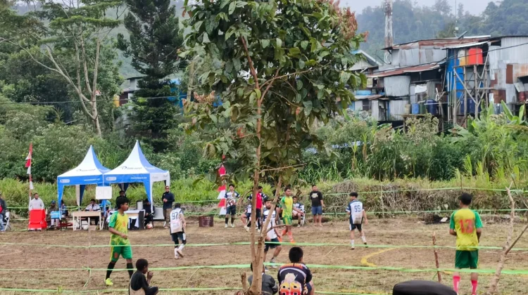 Empat Tim Melaju Ke Semifinal Turnamen Futsal Bandara Oksibil