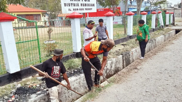 CPNS Hubikiak Ditempa Disiplin Lewat Aksi Bersih Lingkungan