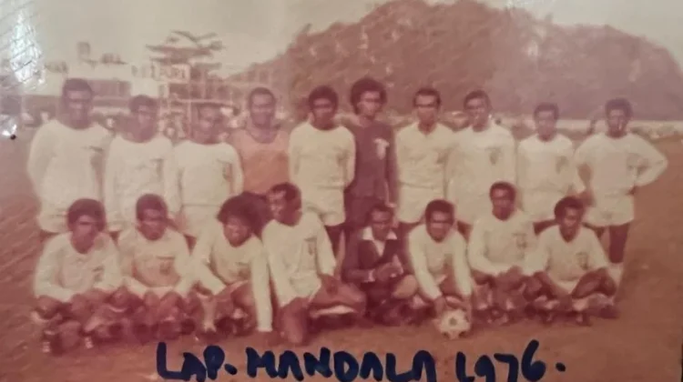Kala Legenda Persib Menenun Mahkota Emas Perdana Persipura di Panggung Nasional