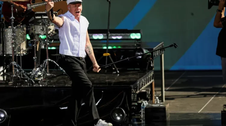 Dicoret dari Tur Ed Sheeran, Tur Free Palestine Macklemore Sold Out