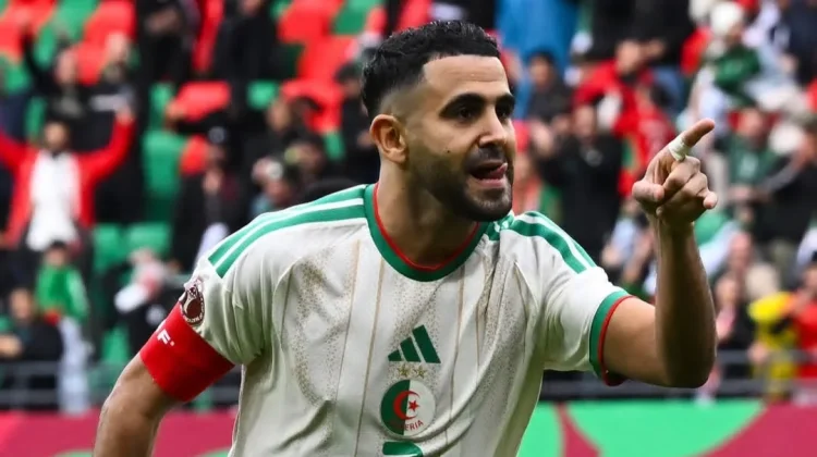 Riyad Mahrez Siap Berlabuh ke Klub Qatar, Al-Shamal SC