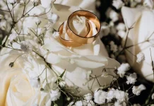 Perbedaan Mendasar Cincin Tunangan dan Cincin Nikah