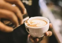 Budaya Romantis dari Italia : Bayar Dua Kopi