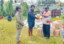 Pemerintah Nduga serahkan Bantuan kepada Kepada Warganya di Wamena