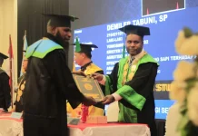 STIPER Petra Baliem Wamena Wisuda 53 Sarjana Angkatan XVI