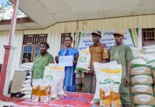 Penyaluran Bantuan Beras Pangan Bagi Masyarakat Distrik Iwur dan Distrik Tarup