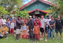 KKSS Papua Pegunungan Serahkan Bantuan bagi Pengungsi di Distrik Maima