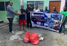 Peduli Kemanusiaan, Jurnalis Wamena Distribusikan Bapok ke Pengungsi