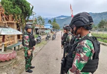 Satgas Yonif 511/DY Gelar Anjangsana, dengan Tokoh Masyarakat di Tolikara