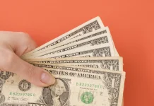 Dolar Tembus Rp18 Ribu, Apa yang Sedang Terjadi?