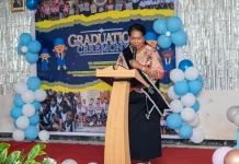 Kuben Oeyah Wonok Bangun Generasi Emas Tolikara melalui Pendidikan, Bahasa Asing
