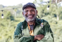 Charles Toto Membawa Kuliner Papua Mendunia Melalui Gastrodiplomasi Hutan Papua