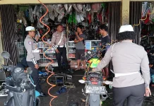 Satlantas Polres Jayawijaya Sosialisasikan Larangan Penjualan Knalpot Racing
