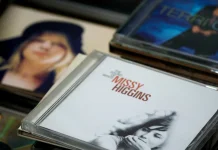Streaming Merajalela, Mengapa Album Fisik Masih Diburu?