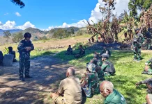 Satgas Yonif 511/DY Perkuat Kedekatan melalui Anjangsana di Kampung Guninggame