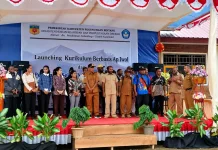 Bupati dan Wakil Bupati Pegubin Launching Kurikulum Ap Iwol dan Resmikan Sekolah