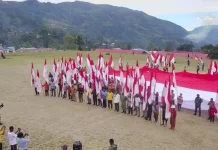 Kirab Merah Putih di Tolikara Kobarkan Semangat Nasionalisme