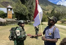 Sambut HUT ke-81 RI, Satgas Yonif 511/DY Gelar Aksi Sosial di Kampung Numbukawi