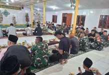 Personel Satgas Yonif 511/DY Peringati Maulid Nabi Bersama Warga Karubaga