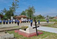 Sambut Hari Bhakti Radio ke-81, Angkasawan RRI Wamena Ziarah ke TMP