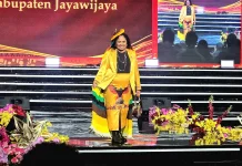 Noken Cenderawasih Hiasi Parade Busana Nusantara Kriyanusa 2026